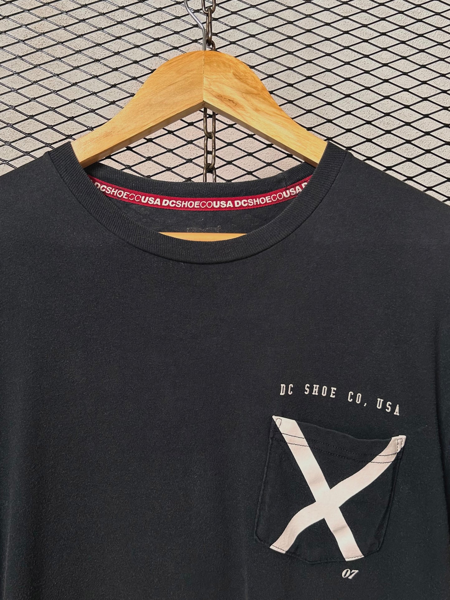DC shoe co. USA pocket T-Shirt