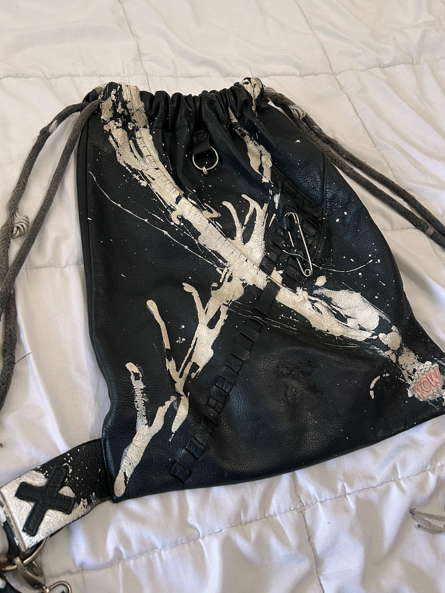 Bolso 100% de cuero modelo único del diseñador Luis Sojo