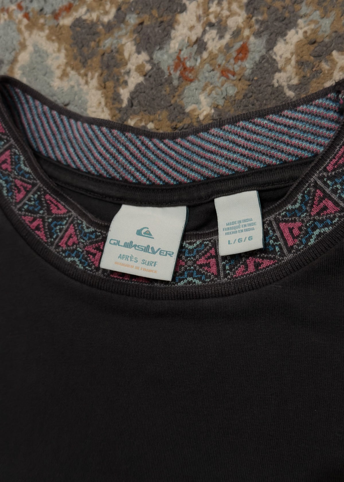 Vintage 90 Quicksilver Aztec Neck Surf T-Shirt
