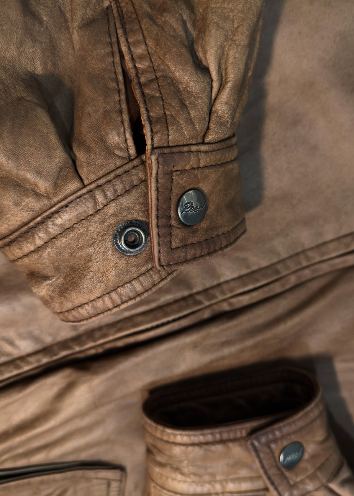 100% Cuero Jacket Reed