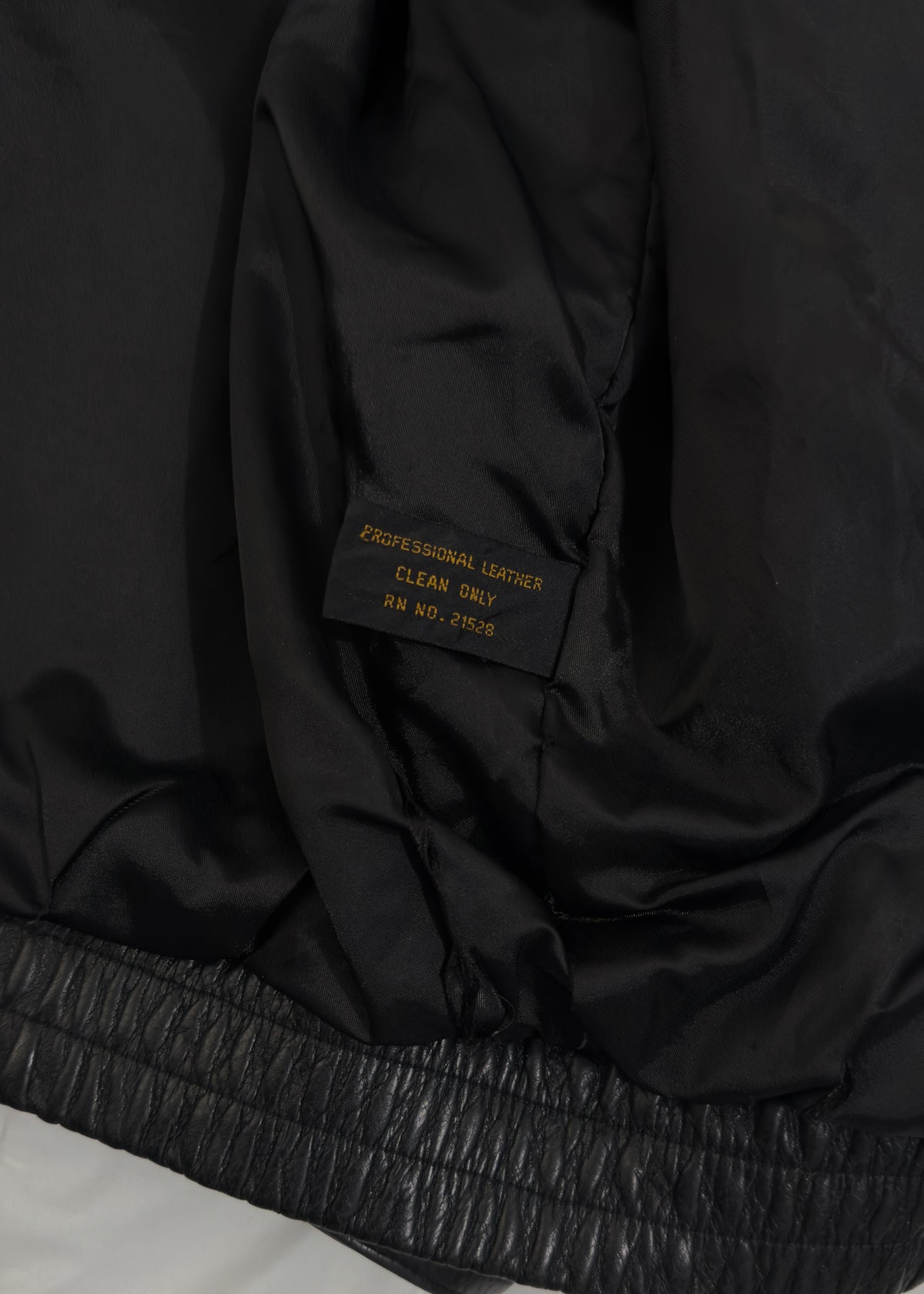 100% Cuero Bomber Jacket Reed